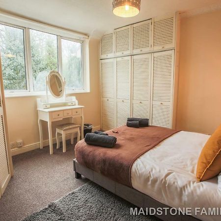 Maidstone Family Homes Upper Road Cottage Eksteriør billede