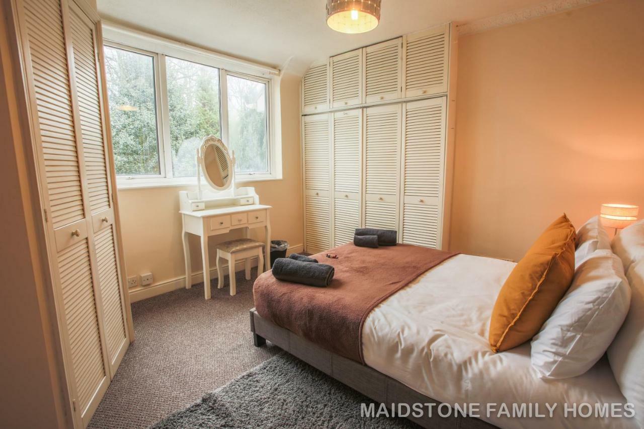 Maidstone Family Homes Upper Road Cottage Eksteriør billede
