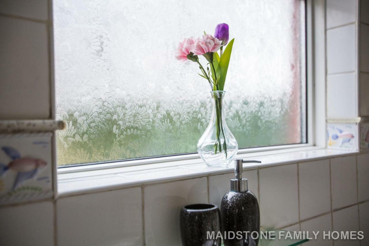 Maidstone Family Homes Upper Road Cottage Eksteriør billede