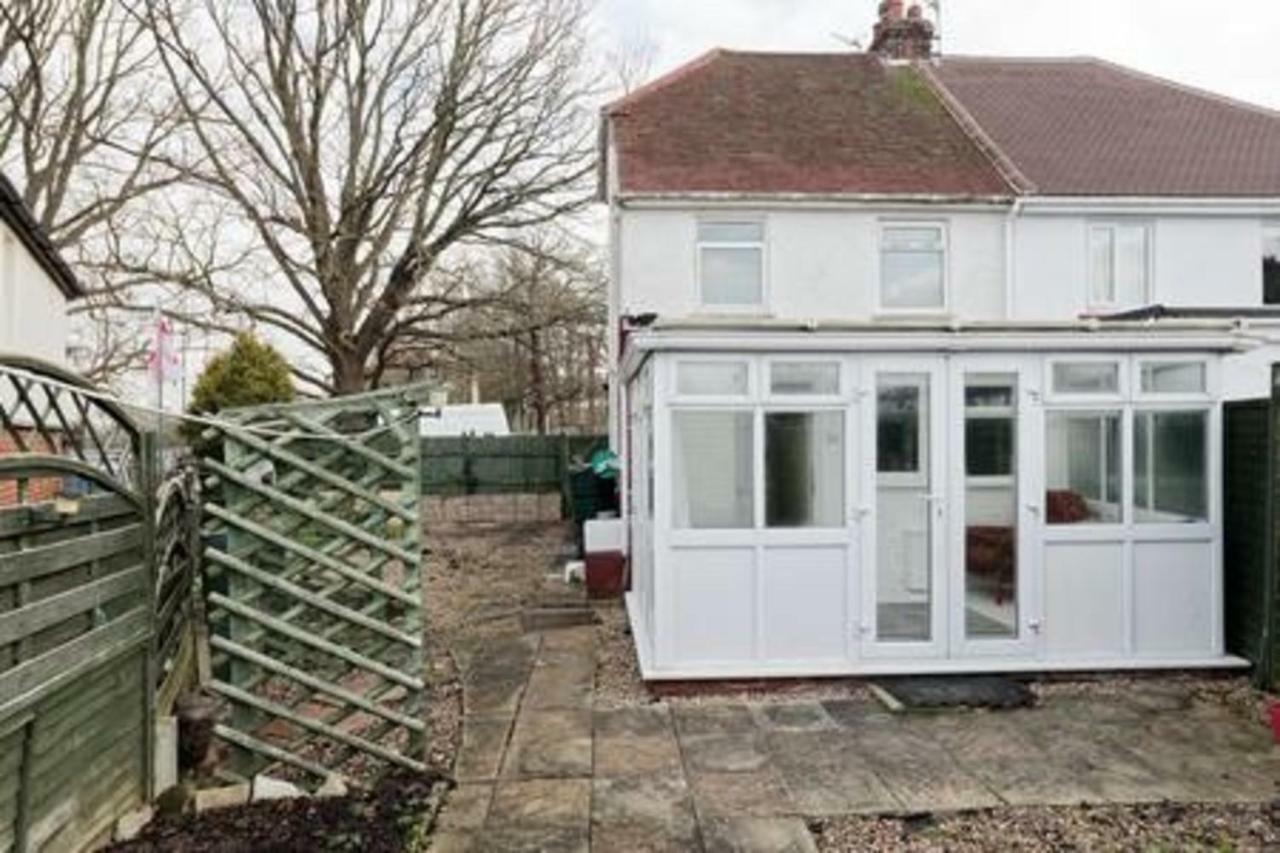 Maidstone Family Homes Upper Road Cottage Eksteriør billede