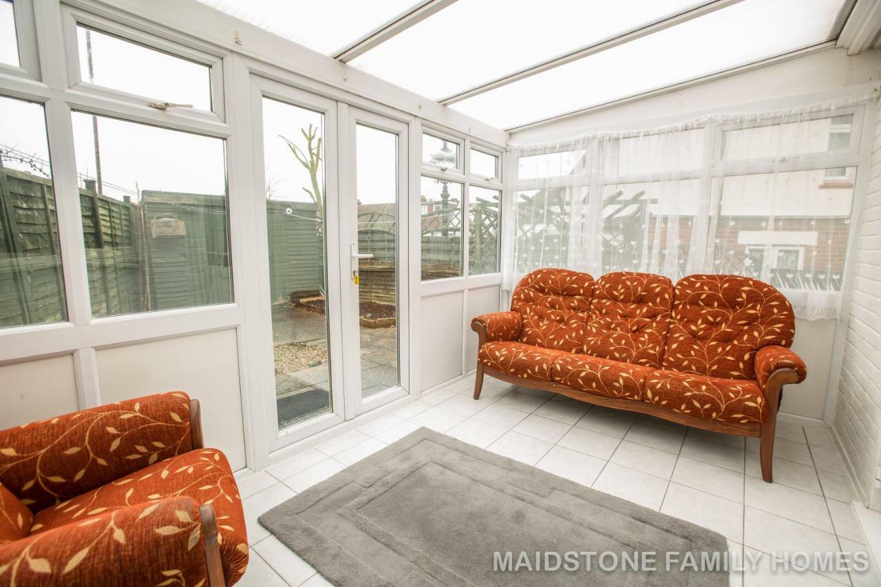 Maidstone Family Homes Upper Road Cottage Eksteriør billede
