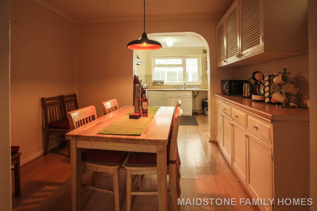 Maidstone Family Homes Upper Road Cottage Eksteriør billede